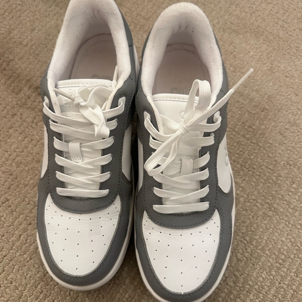 Alo Grey/White Recovery Mode Sneakers